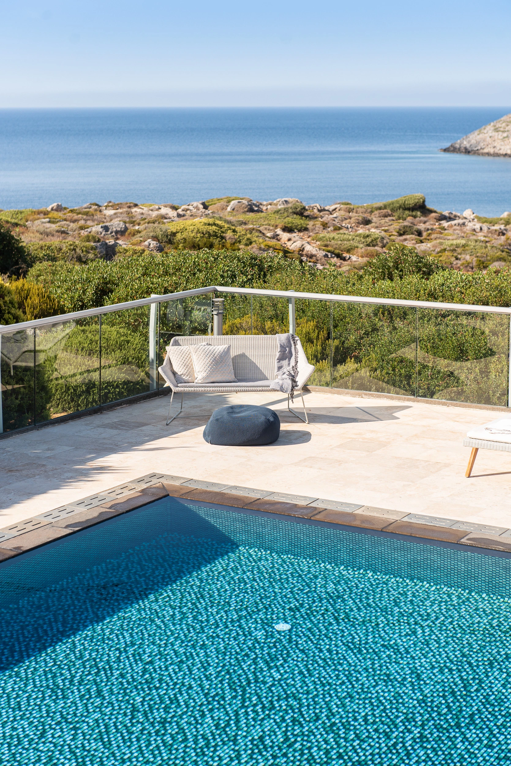 angle-piscine-vue-mer