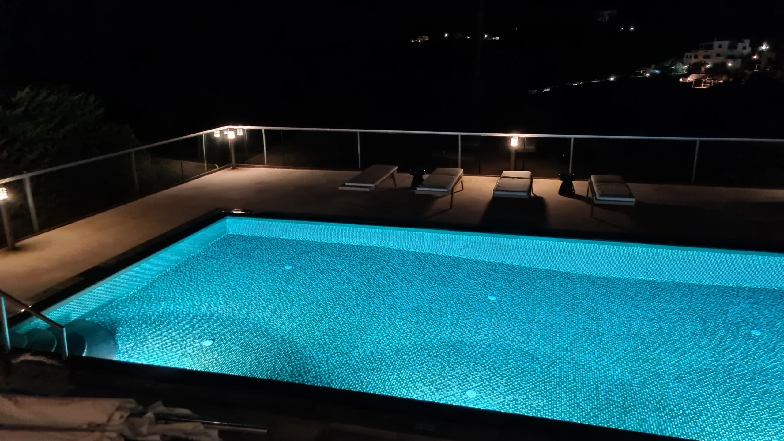 piscine-éclairée